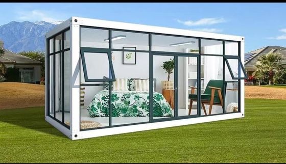 Effizient zusammengebautes Containerhaus erleichtert den Bauprozess