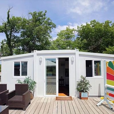 20ft modernes Containerhaus mit EPS-Sandwich-Panels Dach und Doppelflügel-Erweiterung